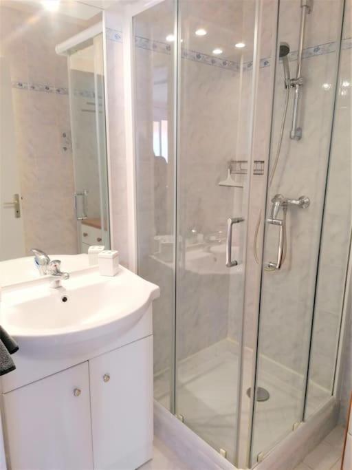 Appartement L'Evasion, Vue Mer, Plages A Pied Frejus Luaran gambar